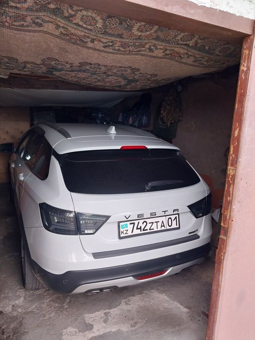 Лада веста св кросс робот 1.8 2019г