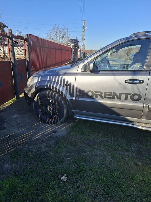 Kia sorento  2007 motor 2.5 pret 3500 euro  negociabil.