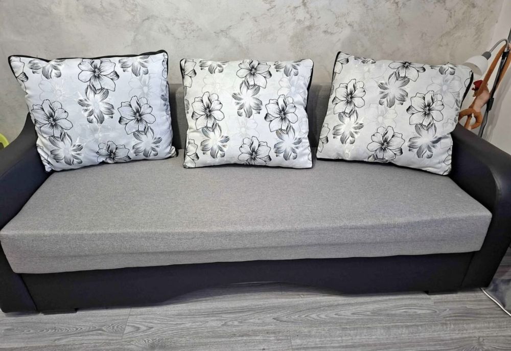 Canapea Second hand ieftin