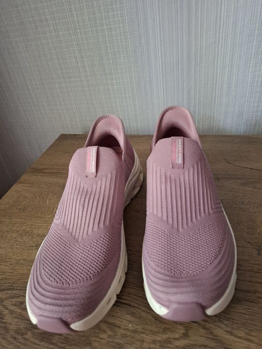 Skechers дамски обувки 38 номер.