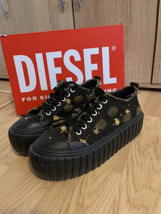 Tenisi Diesel Dama