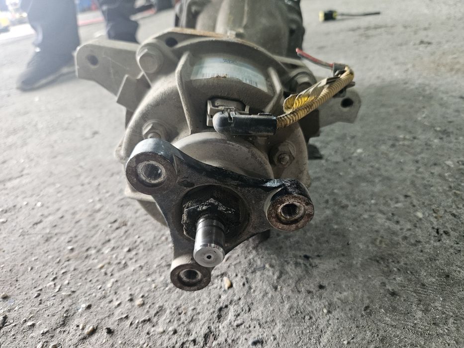 Заден диференциал за Hyundai Santa Fe 2.2дизел 197к.с.