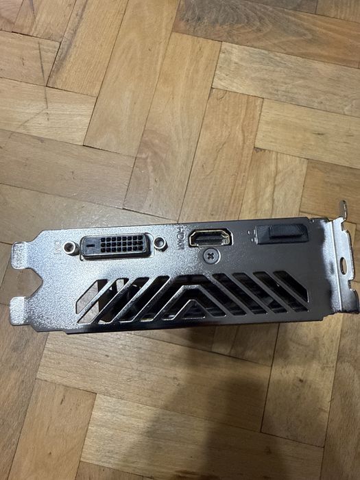 1050ti видеокарта ТОП състояние