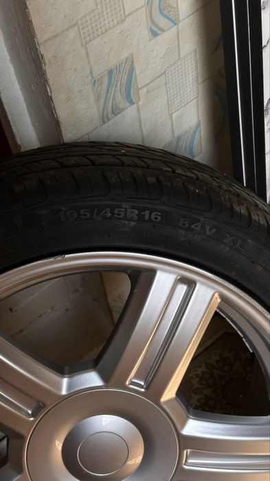 Торосы 16 новые резина новая