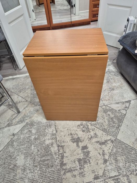 Отдам бесплатно тумбочку