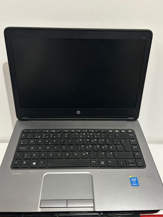 Laptop HP, Tastatura si mouse