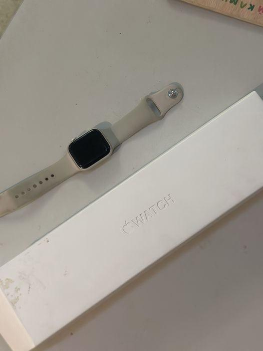 Apple watch Series 8 (41 мм)