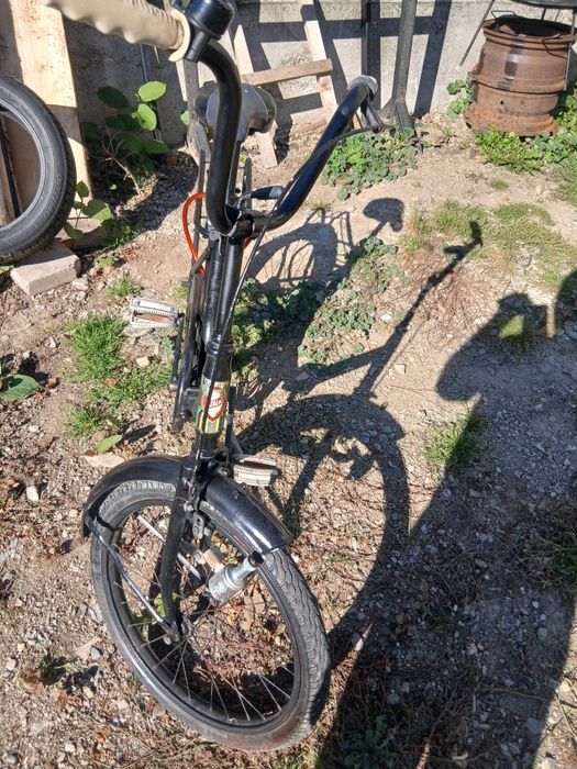 Biciclete in stare buna pret ok bicipcleta munte ,doua buc pegas originale italia,pret ok functioneaza bine ,negociabil