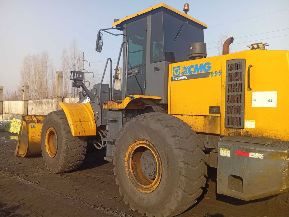 Фронтальный автопогрузчик LW500 FN джойстик