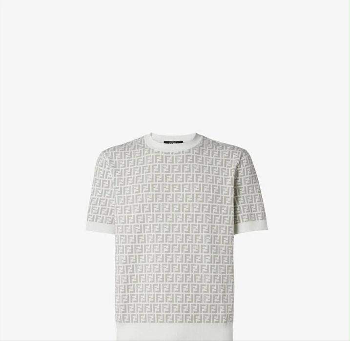 Fendi тениска ОРИГИНАЛНА!!