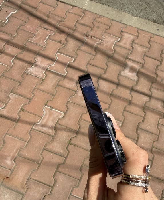 iPhone 14 pro purple