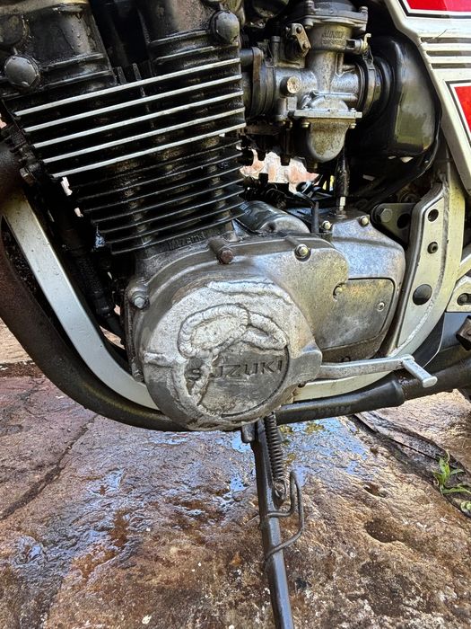 Suzuki GSX750 E 500€