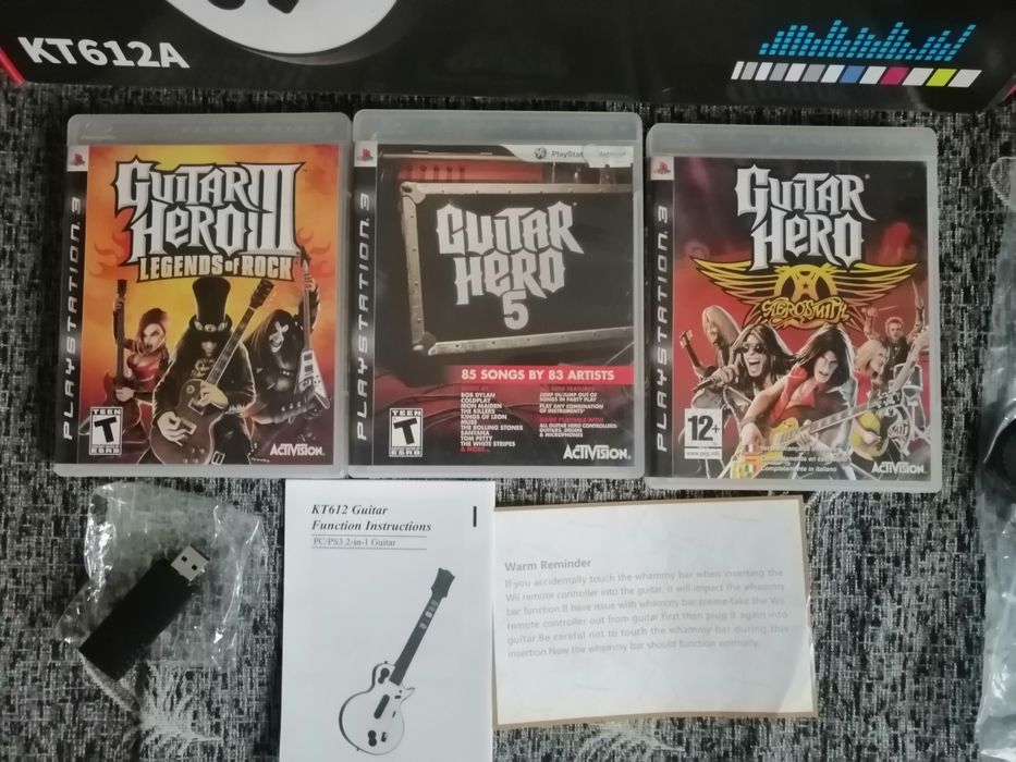 Продам гитару на PS3
