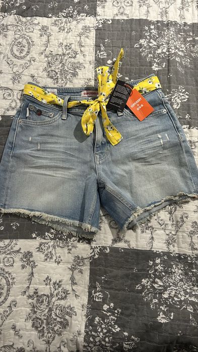 Дънкови къси панталонки