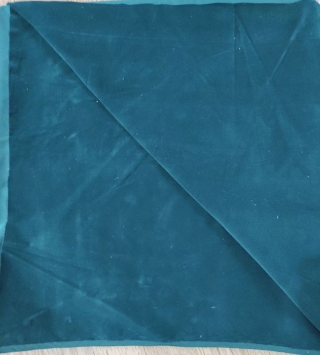 cupon catifea , 
Dimensiuni: 90 x 180 cm