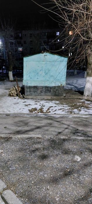 Железные гараж подвижной