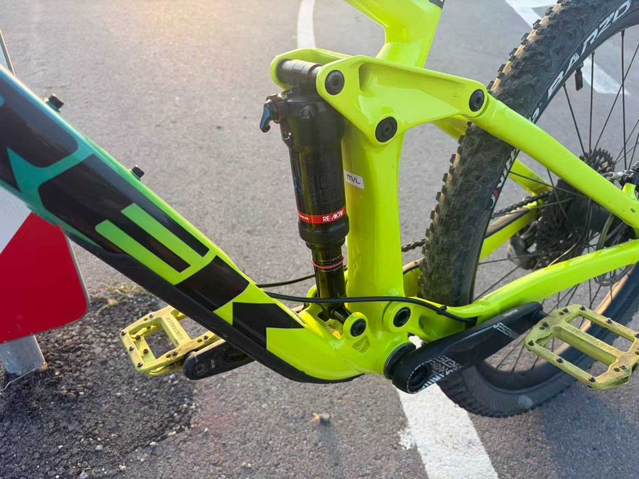 TREK REMEDY 8 yt M/L колело перфектно RockShox LYRIC**