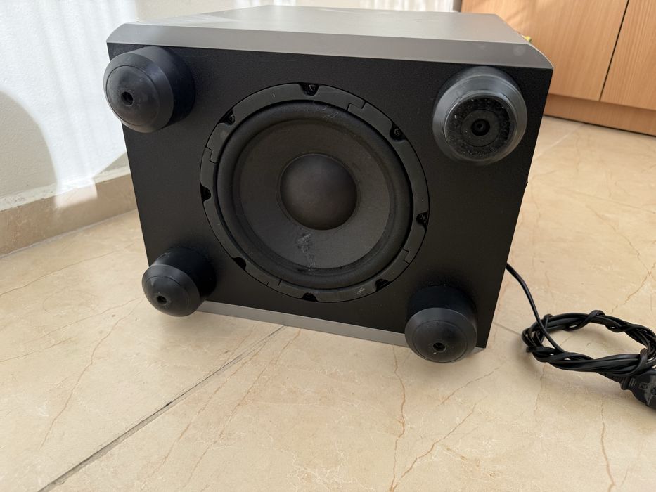 JBL SUB 140 8” активен субуфер