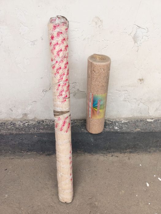 продам две обоии