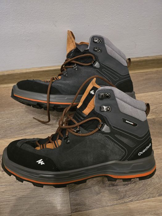 Ghete QUECHUA  Decathlon - Drumetie