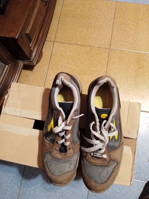 Мъжки маратонки-5евро