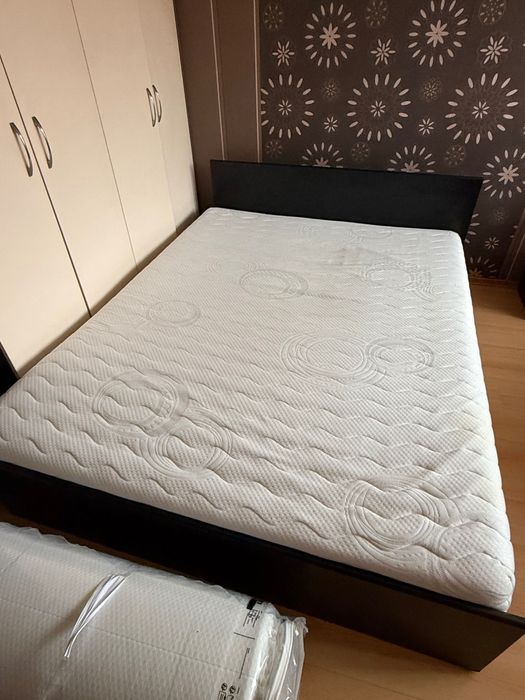 Матрак 160см х 200см отлично състояние