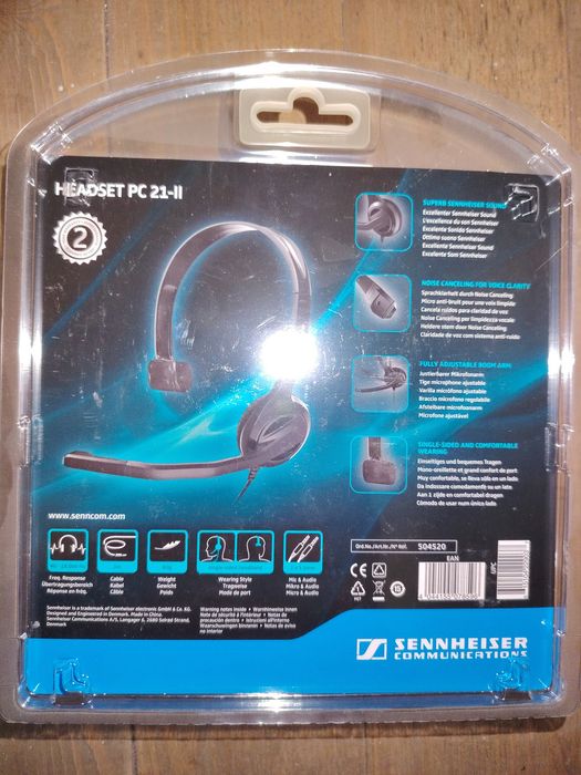 Căști audio noi. Cu microfon