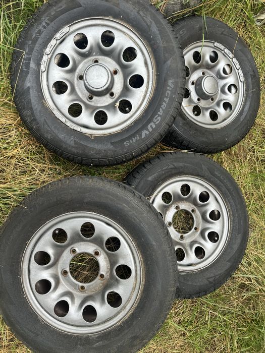 Cauciucuri suzuki jimny r15 m+s