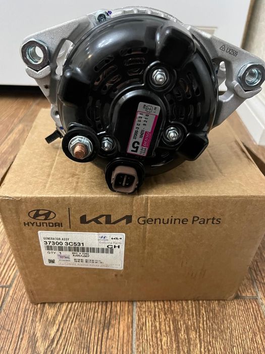 Генератор оригинал Hyundai / Kia 37300-3C531