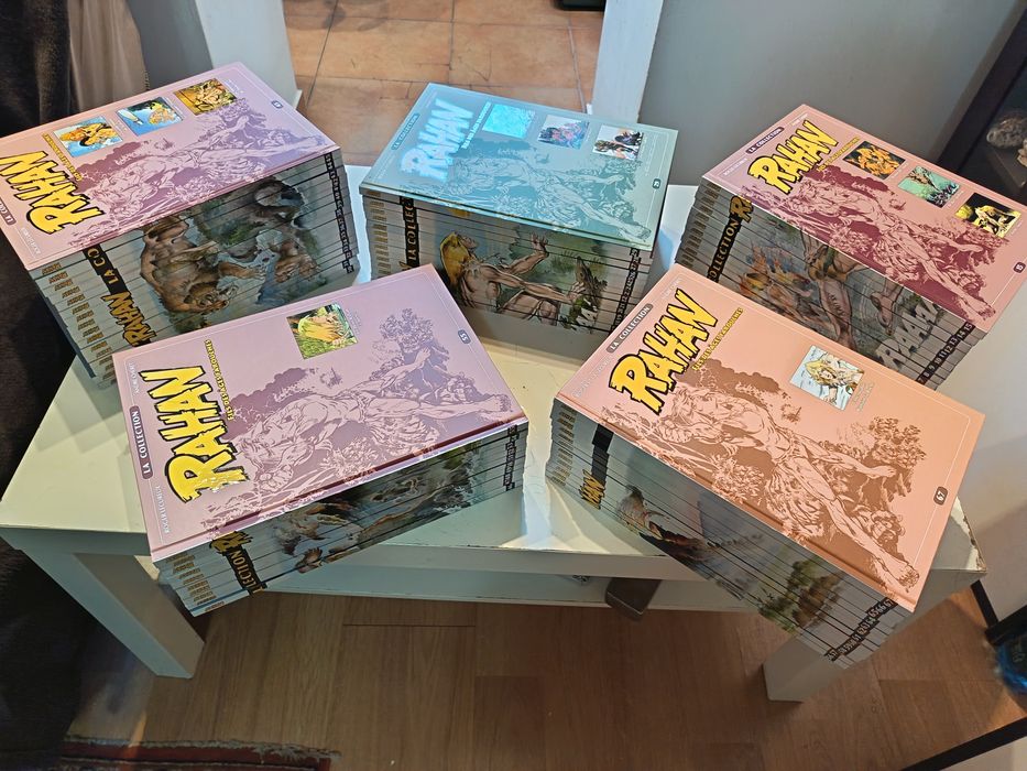 Colecția completa Rahan Altaya 67 volume cartonate, preț 5000 lei.