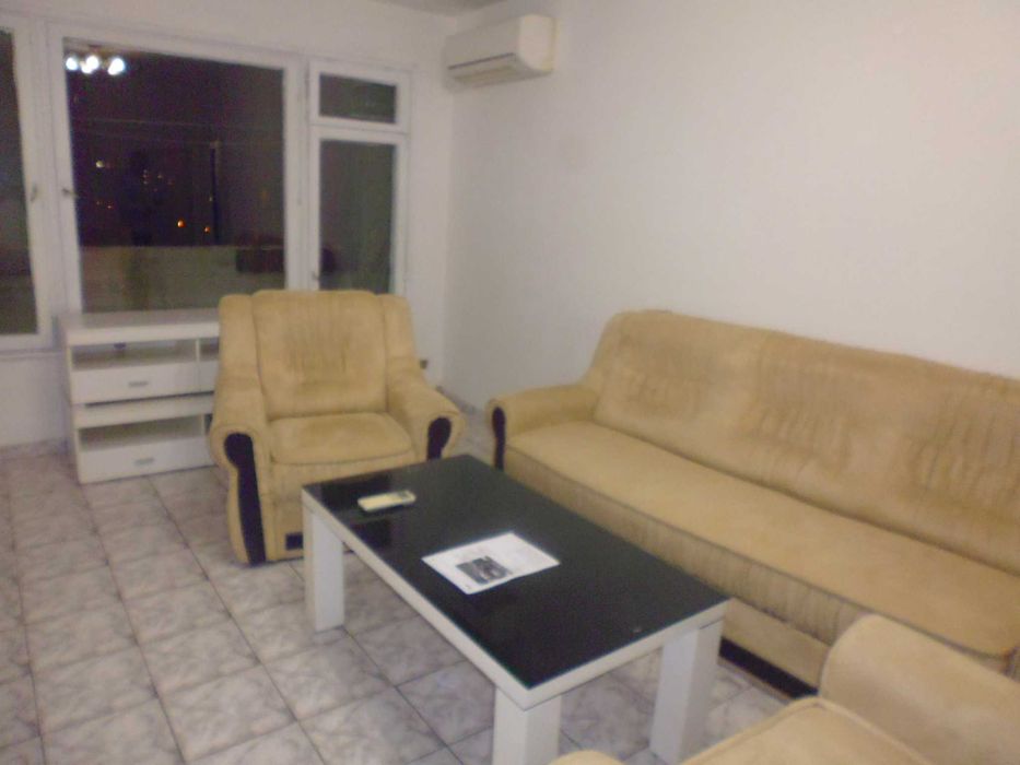 Продава се Двустаен апартамент в София, Захарна фабрика - 72 кв.м за 2013 €/кв.м - Снимка #12