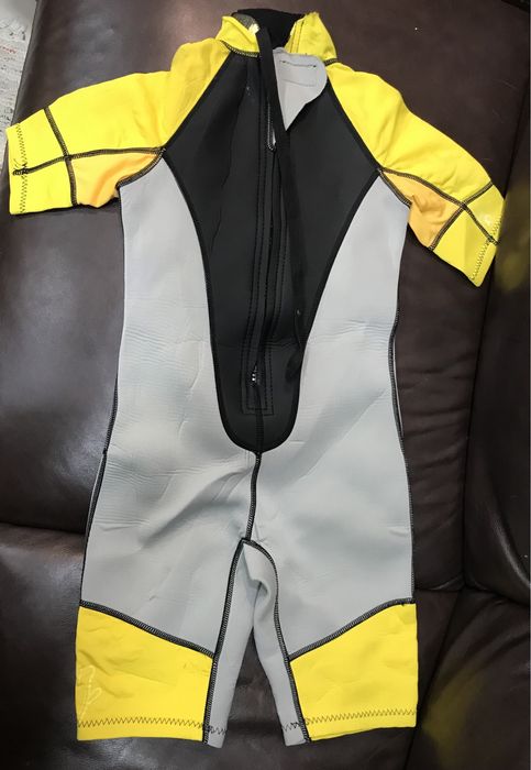 Детски неопренов бански костюм