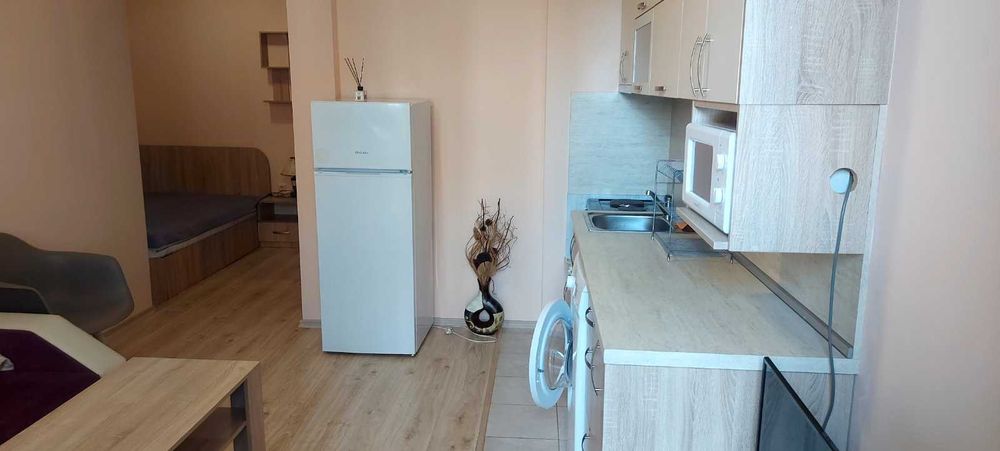 Дава се под наем Едностаен апартамент в Бургас, Сарафово - 35 кв.м за 38.25 € - Снимка #4