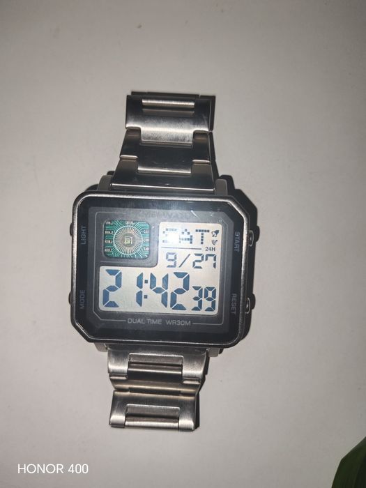 Часы Skmel 2033 в хорошем состоянии