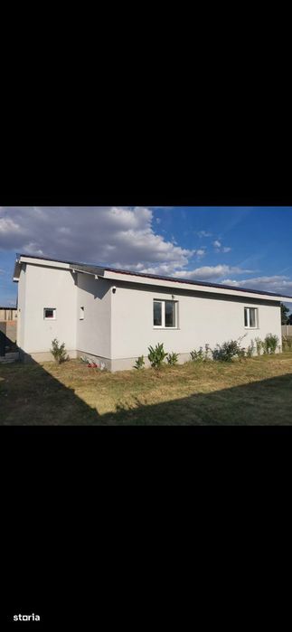 Casa nouă de vânzare, 5 camere, teren 1111 mp