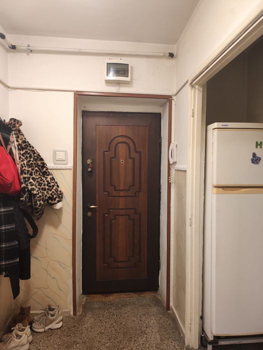 Vand apartament 2 camere