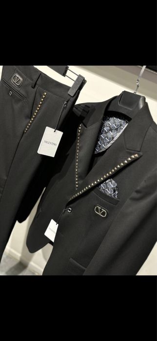 Costum Valentino Garavani