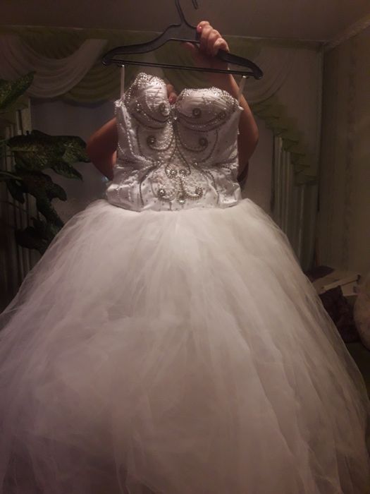 Продам свадебное платье