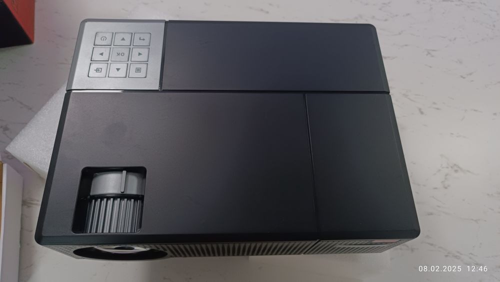 Проектор (led projector)