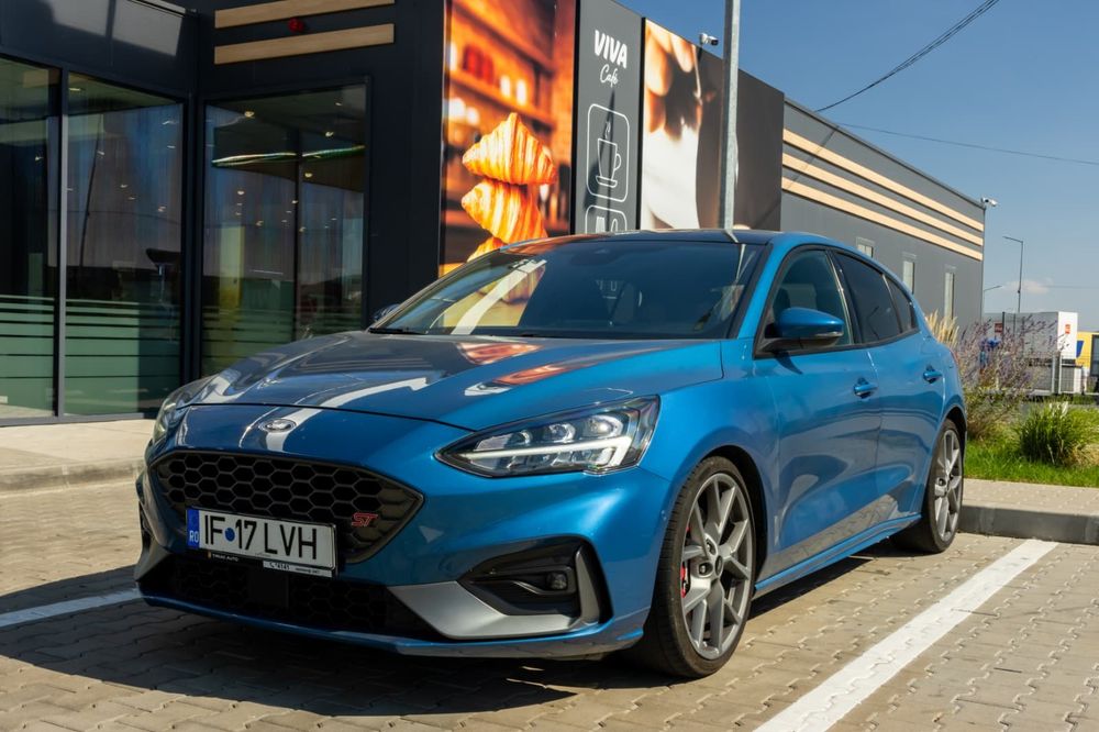 FORD Focus 2021 — imagine 6