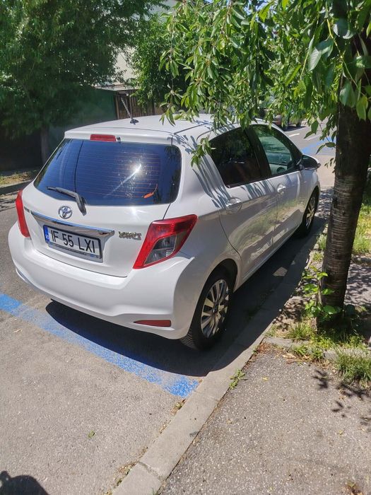 TOYOTA Yaris 2013 — imagine 3