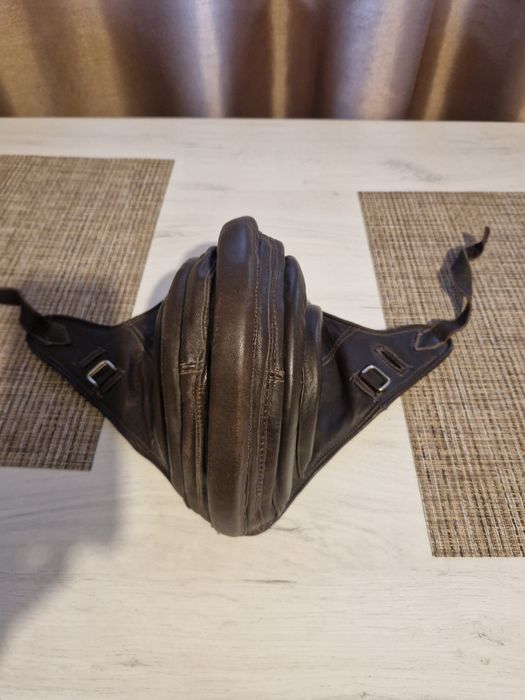 Кожена мека моториска каска нова