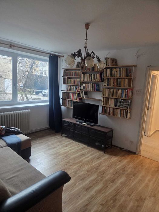 Apartament 3 camere -Parter-Rovine