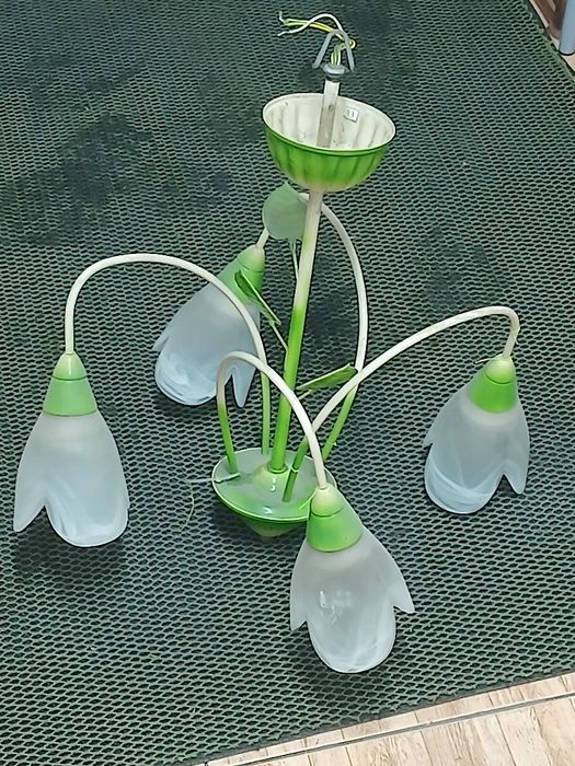 Люстра для спальни или детскую