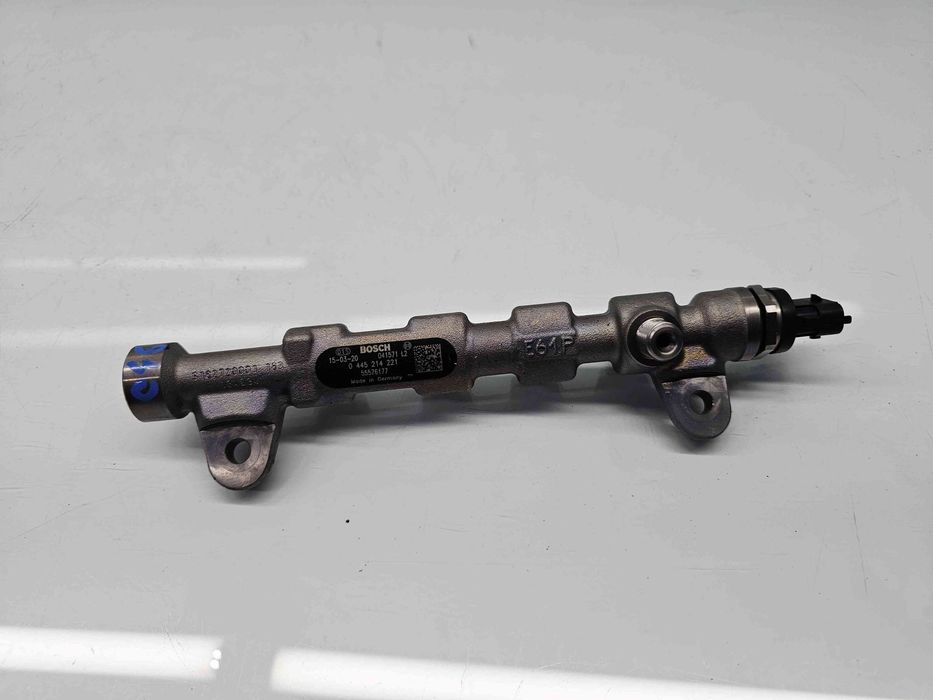 Rampa injectoare  Opel Astra J [Fabr 2009-2015] 55576177 2.0 CDTI A20D