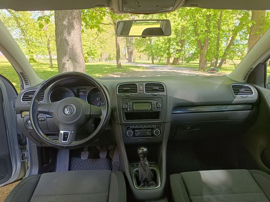 Vand vw golf 6 motorizare1.6 benzina