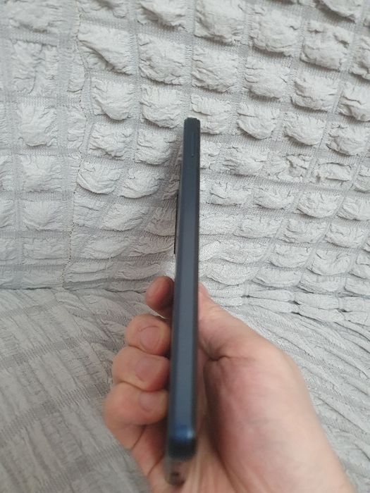 Srochna sotiladi Tecno Spark Go 2023 6/64Gb Rang Black Original