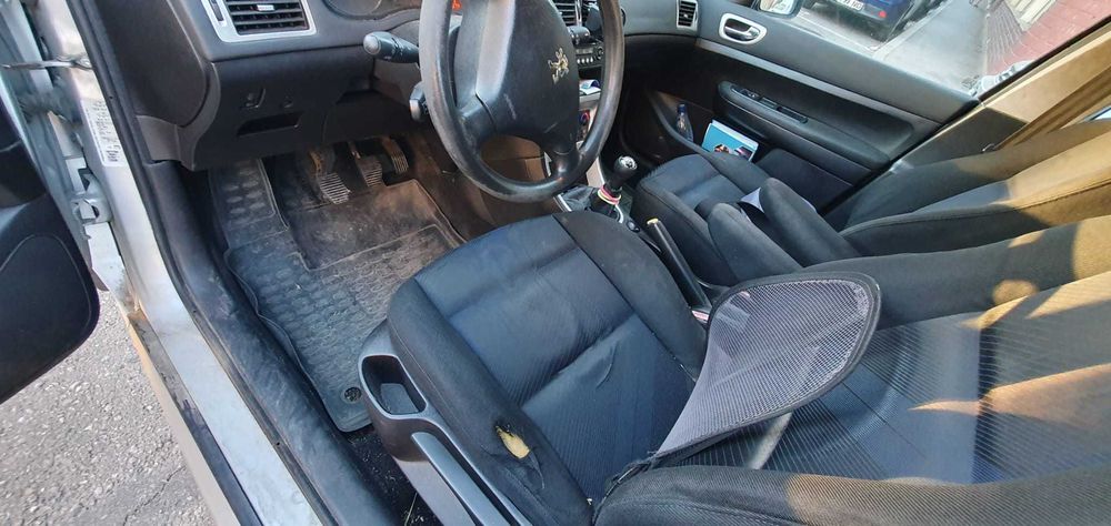 Vand Peugeot 307 din 2006, functional