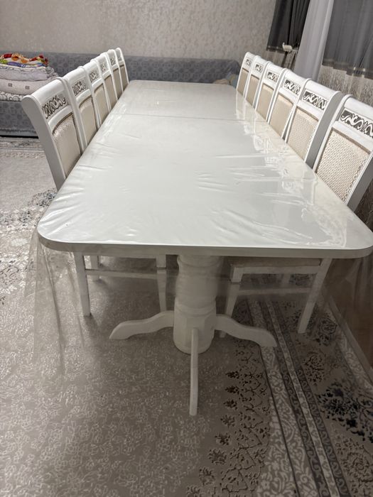 Продам стол со стульями
