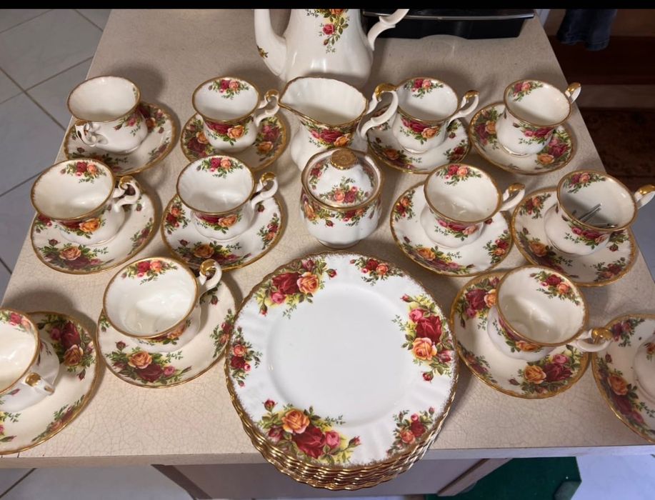 Royal Albert old country 12 pers cafea și prajitura